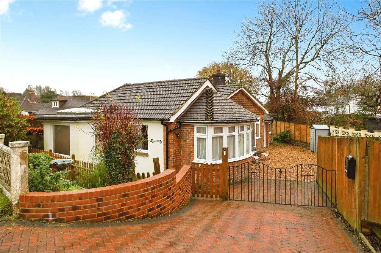 2 bed house for sale, Lower Platts, Ticehurst, TN5