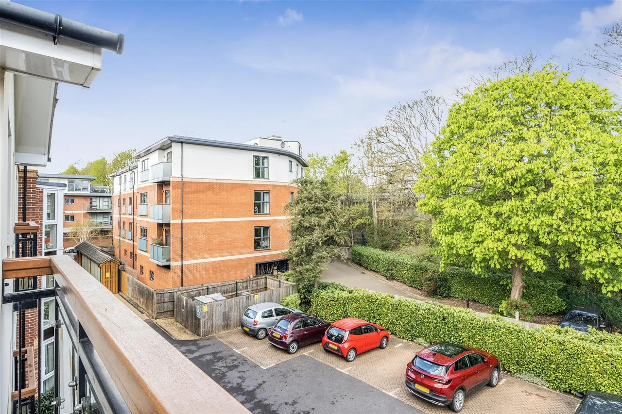High Street, Rickmansworth, WD3, photo 11