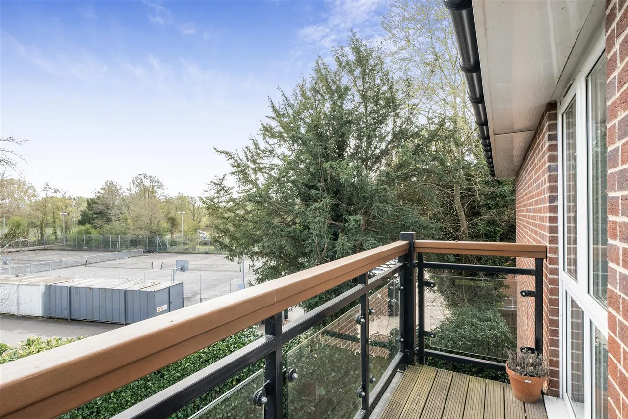 High Street, Rickmansworth, WD3, photo 10