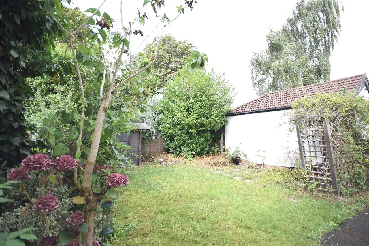 Kings Croft Gardens, Moortown, LS17, photo 10