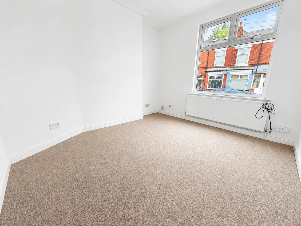 Aberdeen Crescent, Edgeley, SK3, photo 4