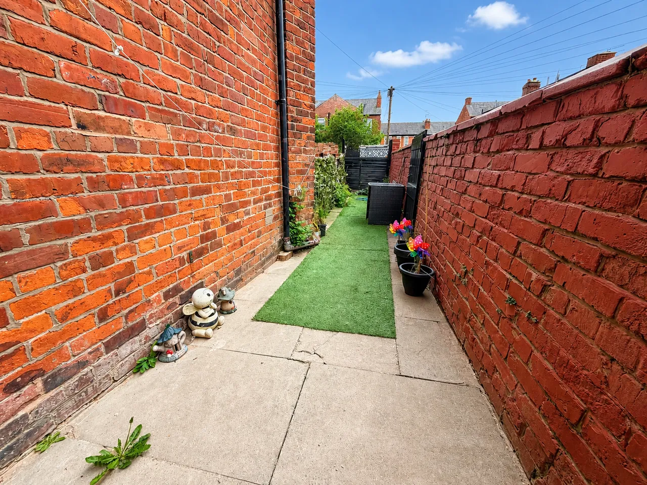 Aberdeen Crescent, Edgeley, SK3, photo 7