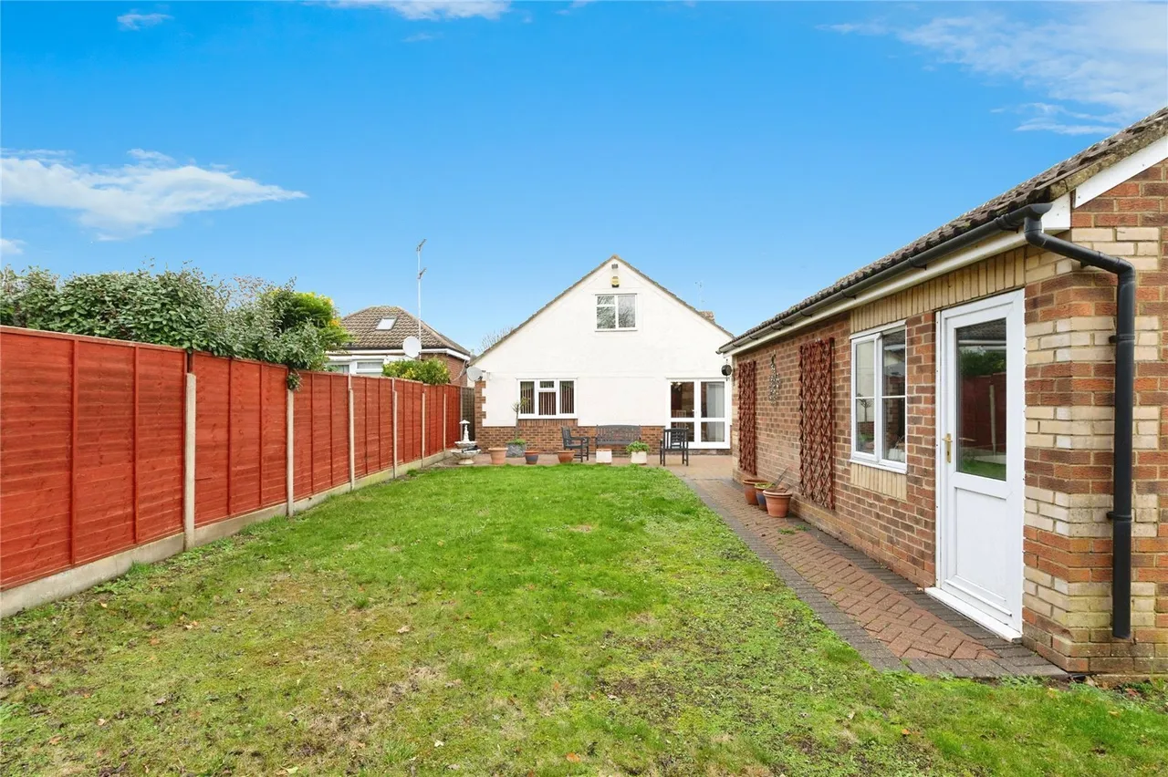 Gordon Road, Basildon, Essex, SS14, photo 6