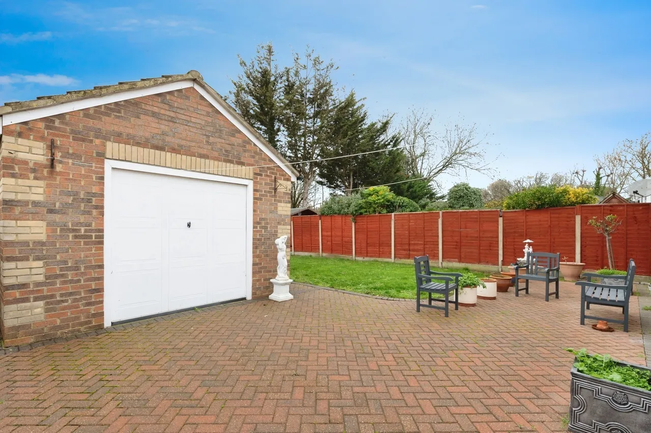 Gordon Road, Basildon, Essex, SS14, photo 20