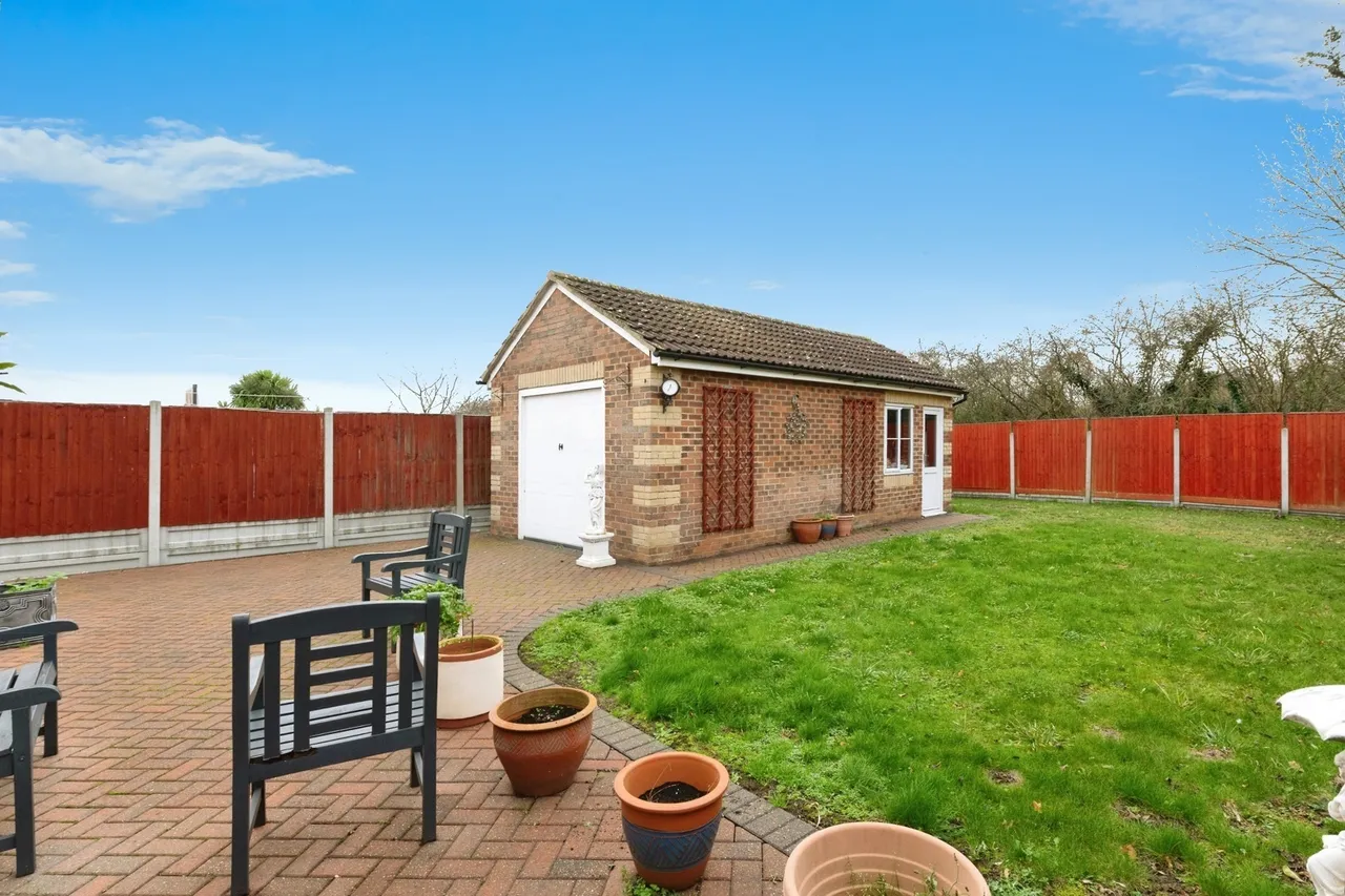 Gordon Road, Basildon, Essex, SS14, photo 21