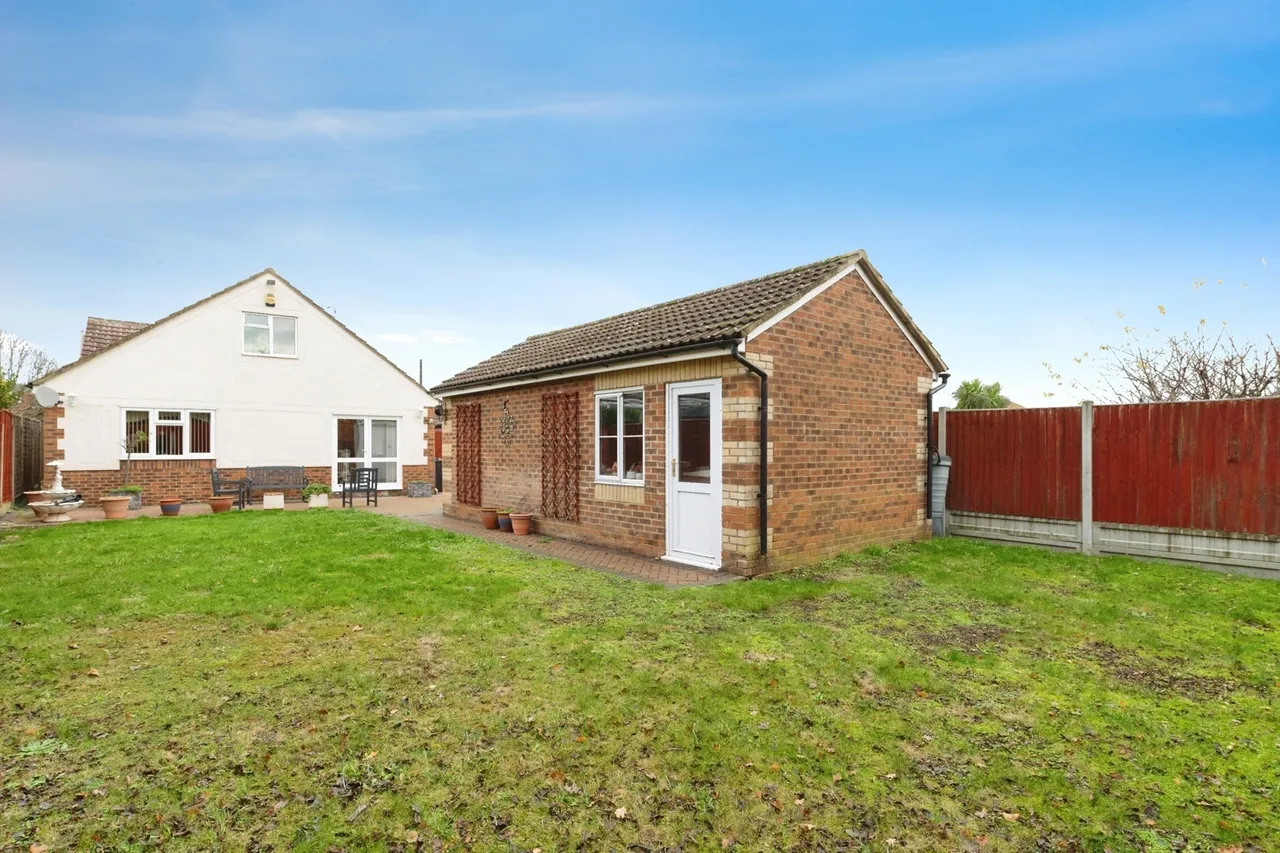Gordon Road, Basildon, Essex, SS14, photo 22