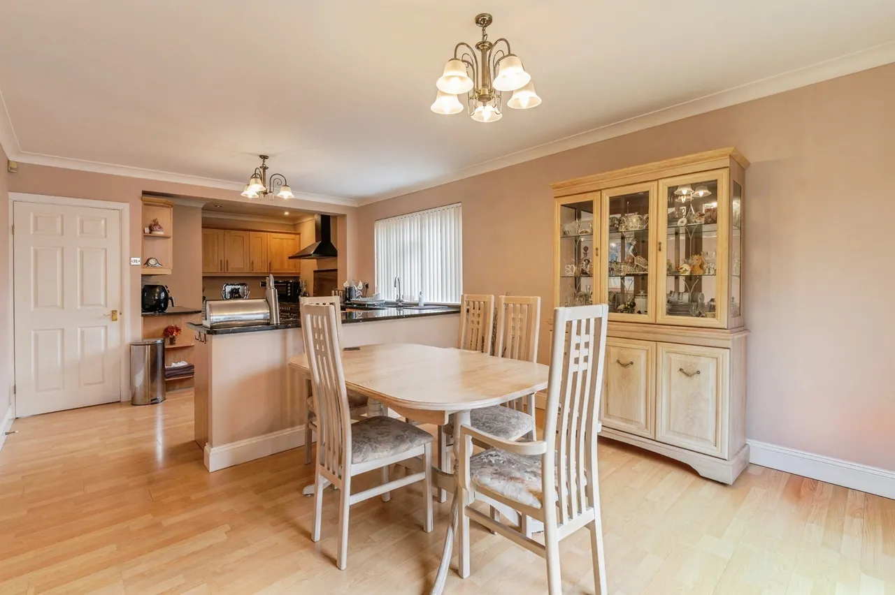 Gordon Road, Basildon, Essex, SS14, photo 4