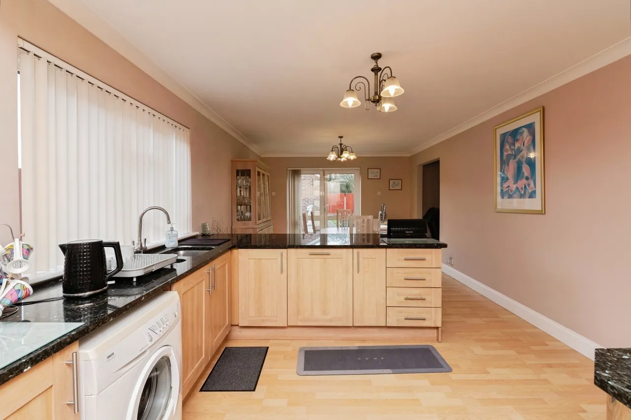 Gordon Road, Basildon, Essex, SS14, photo 16