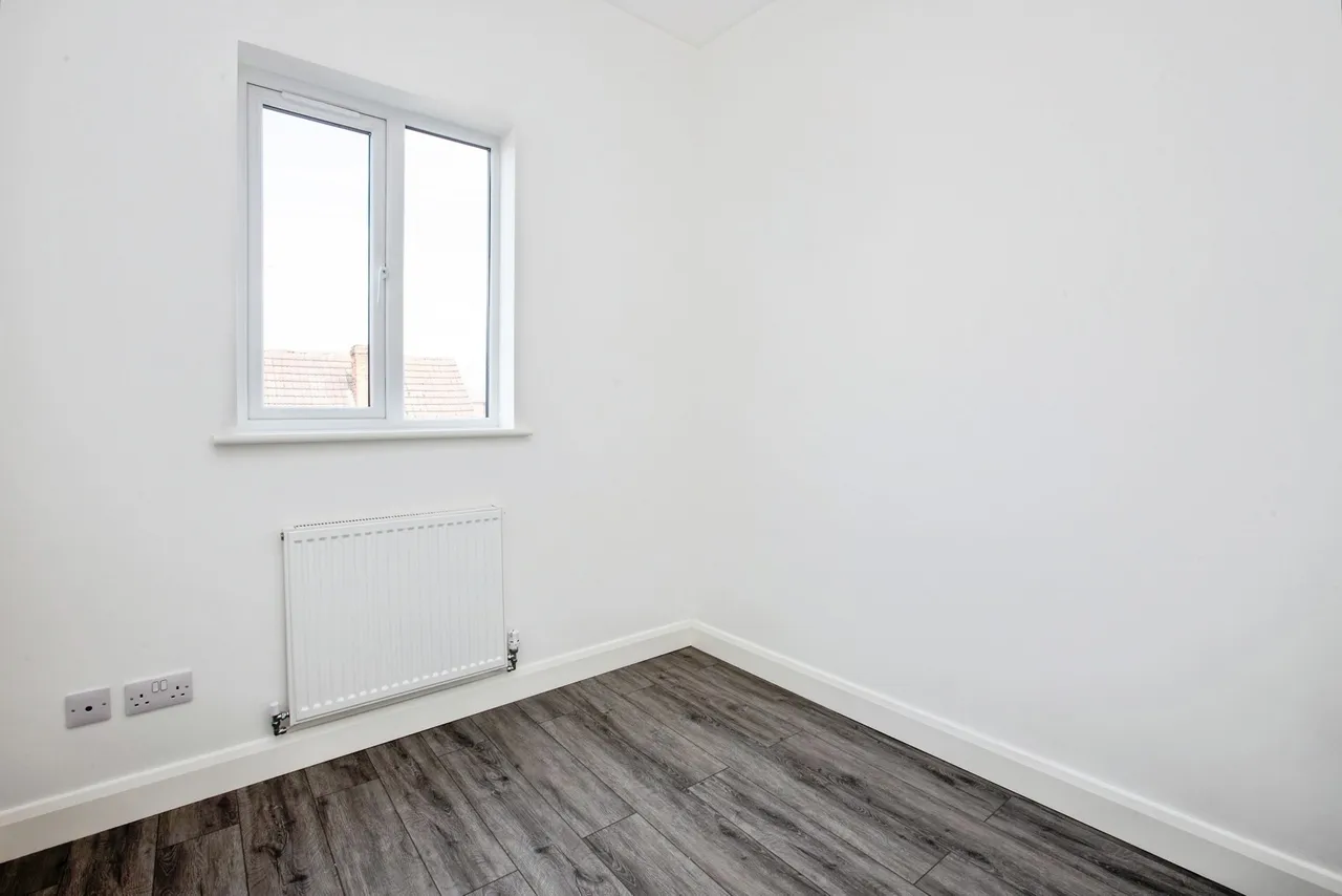 Mansfield Road, SUTTON-IN-ASHFIELD, Nottinghamshire, NG17, photo 12