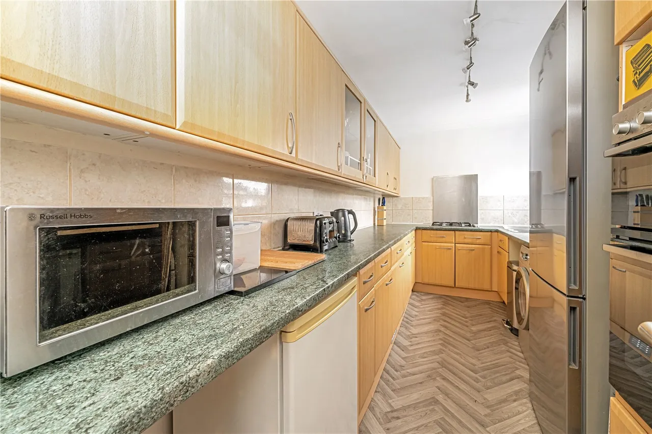 Fairlight, Uxbridge Road, Hampton, TW12 1SN, photo 5