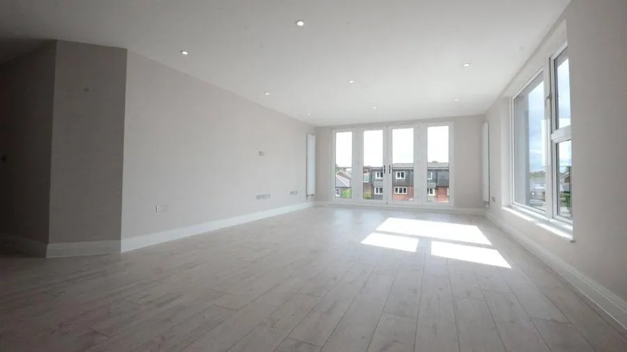 Kings Road, Fleet, GU51, photo 3