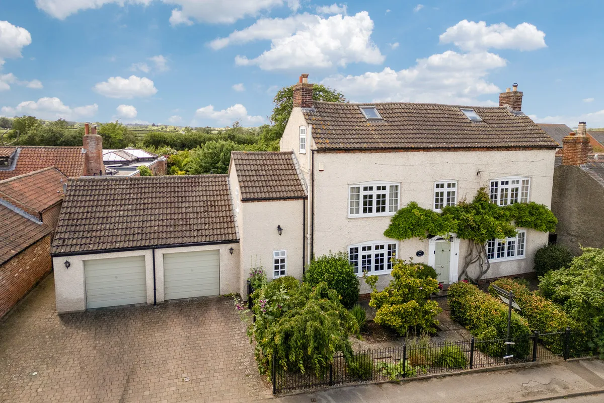 5 bed house for sale, Main Street, Hickling, LE14