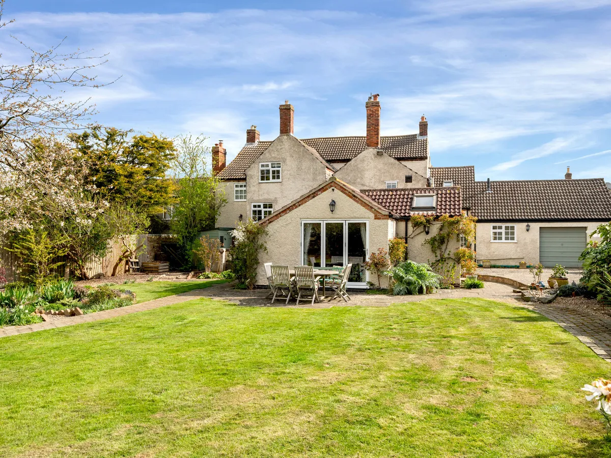 Main Street, Hickling, LE14, photo 15