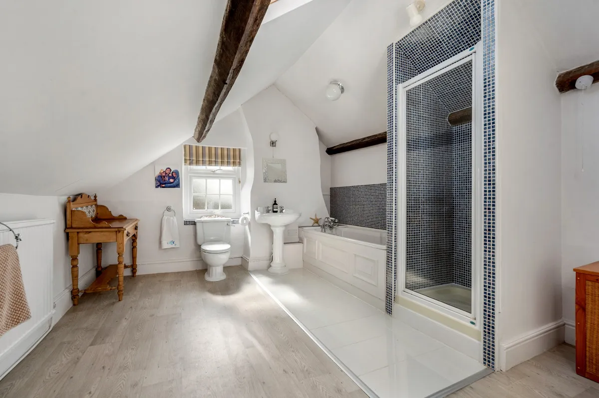 Main Street, Hickling, LE14, photo 14