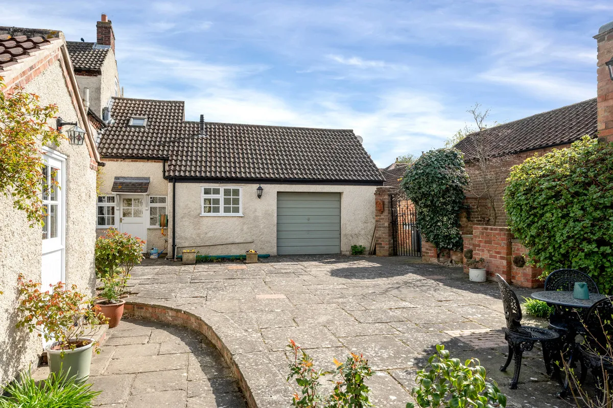 Main Street, Hickling, LE14, photo 20