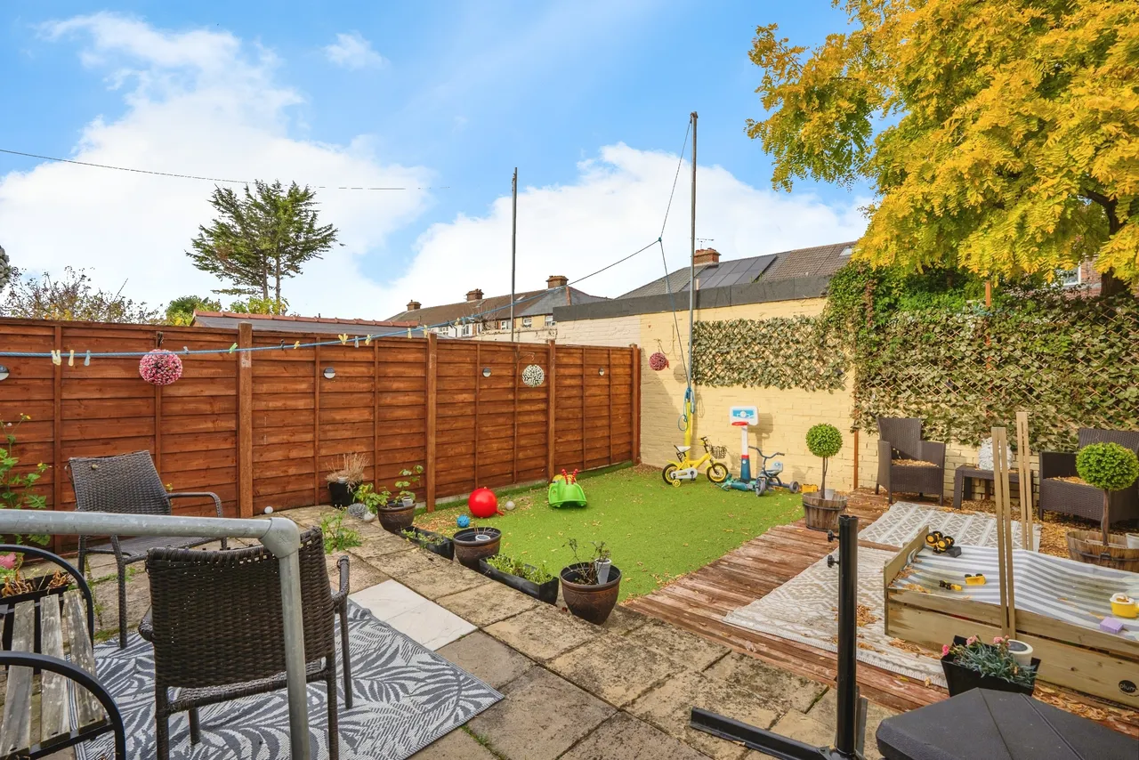 Highbury Grove, Cosham, PO6, photo 6