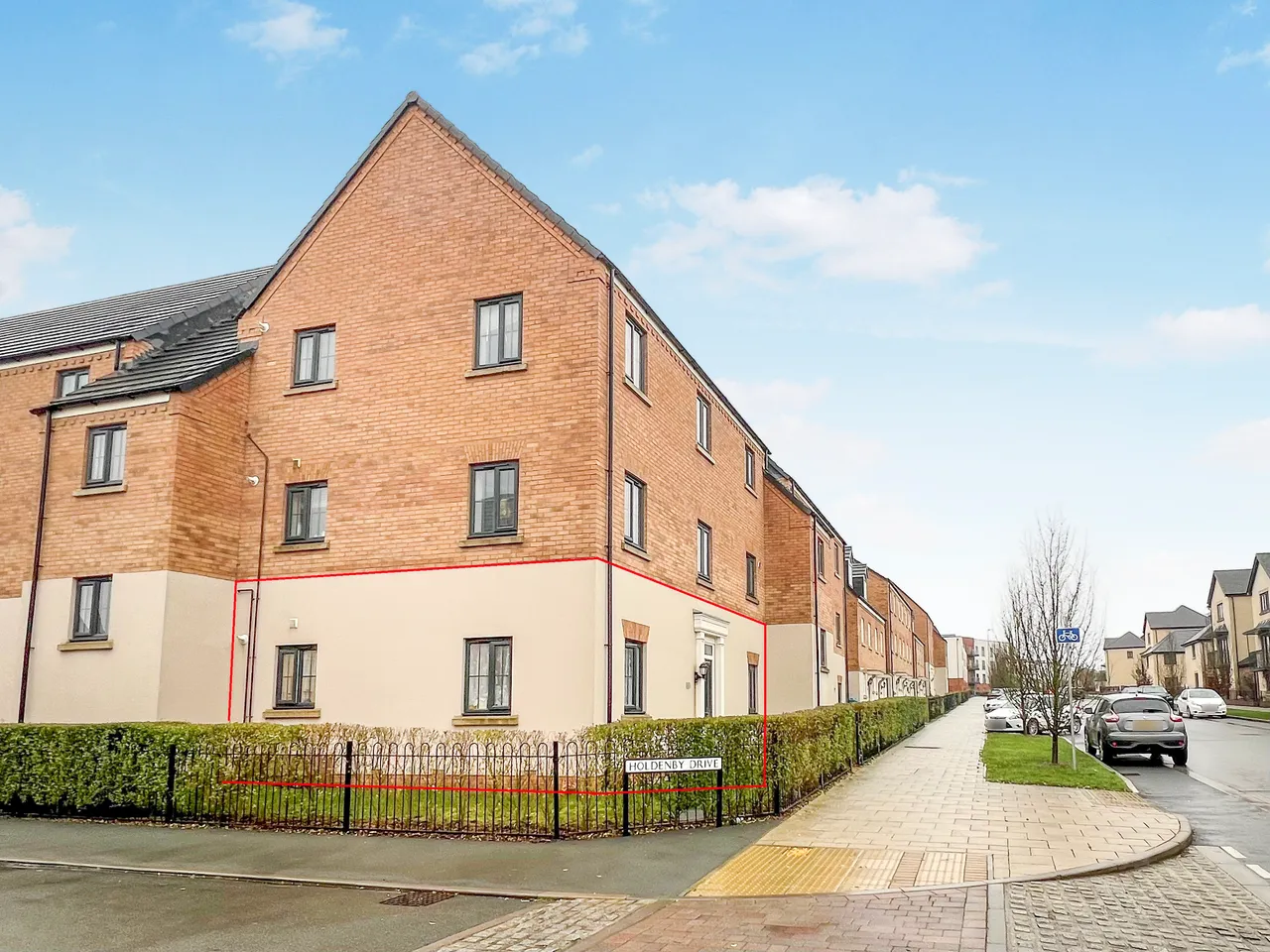 2 bed flat for sale — Holdenby Drive, Corby, NN17