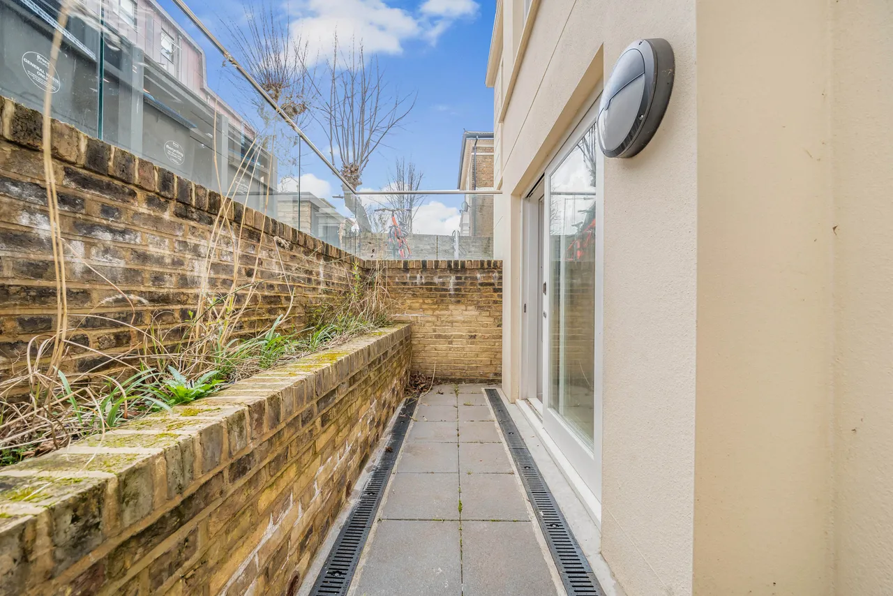 Flat 1, 4 Oxford Road, LONDON, photo 7