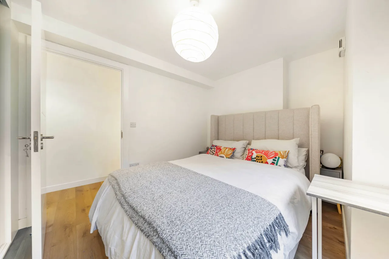 Flat 1, 4 Oxford Road, LONDON, photo 6