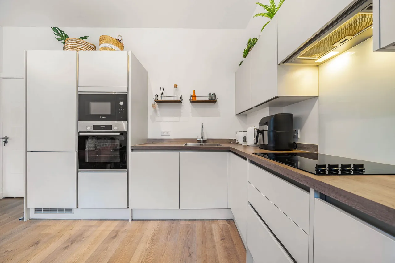 Flat 1, 4 Oxford Road, LONDON, photo 5