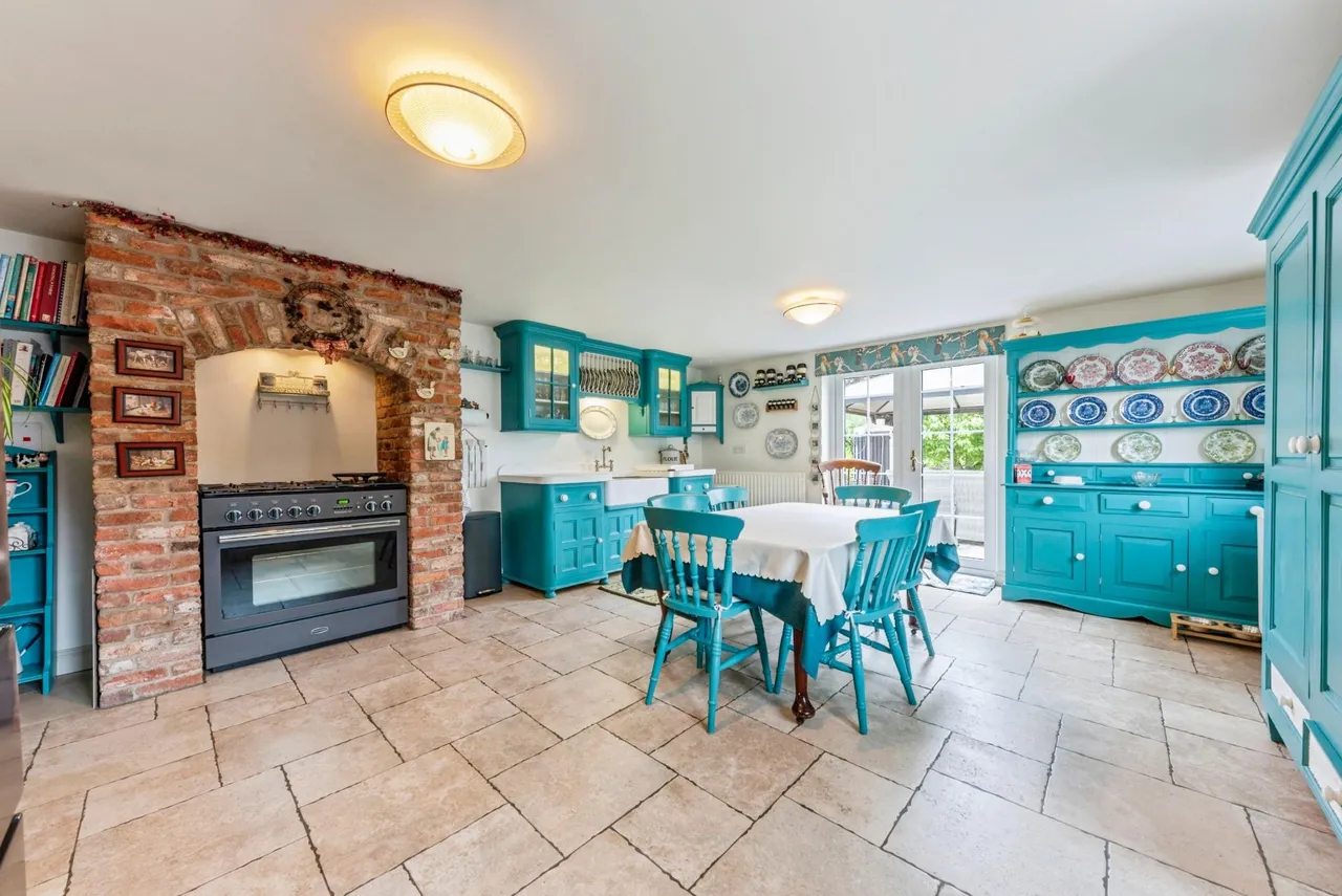 Main Street, North Muskham, NG23, photo 8