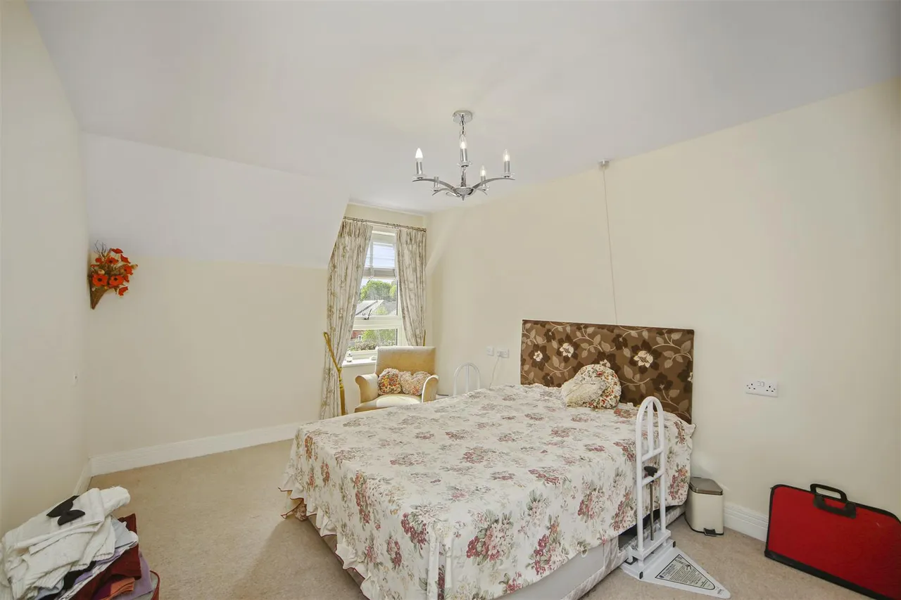 Hanbury Road, Droitwich, WR9, photo 5