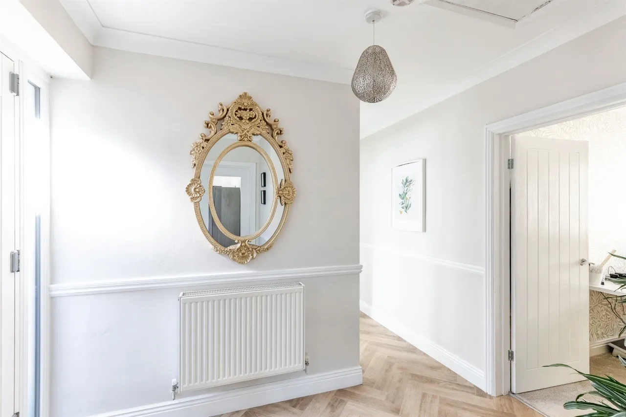Earls Barton Road, Mears Ashby, NN6, photo 10