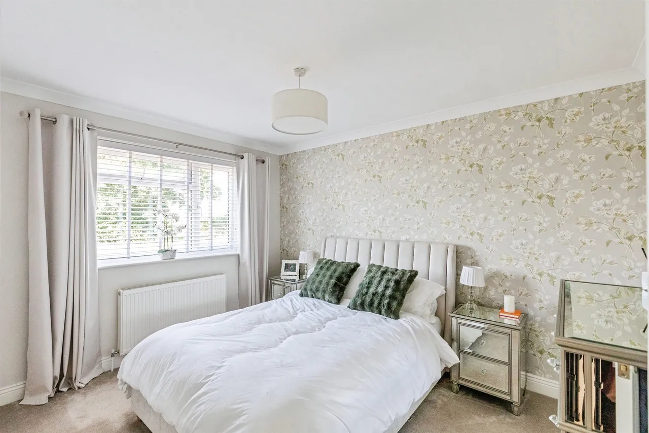 Earls Barton Road, Mears Ashby, NN6, photo 12