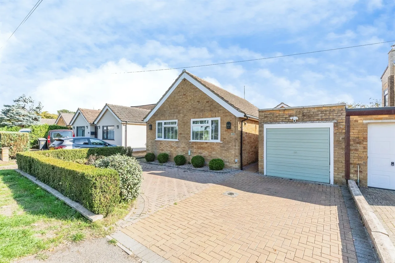 Earls Barton Road, Mears Ashby, NN6, photo 27