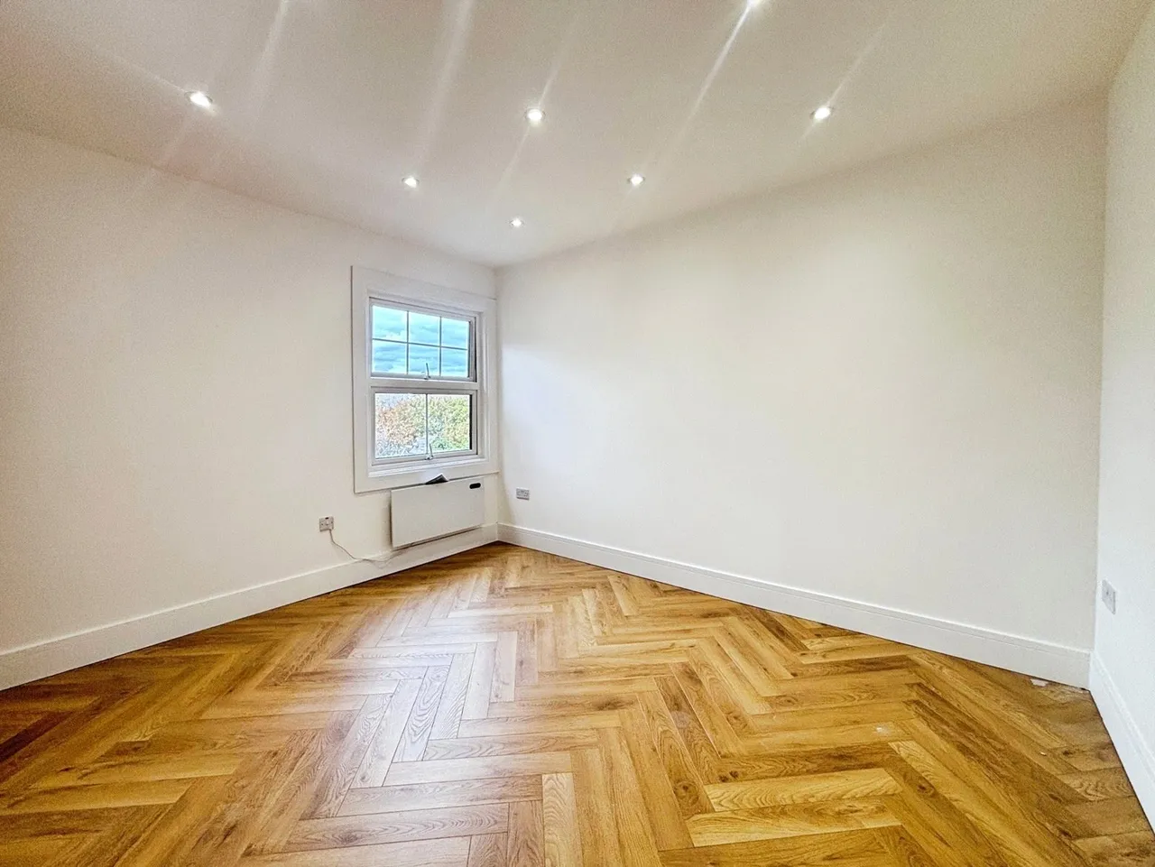 Ash Street, Ash, Aldershot, Surrey, GU12 6LH, photo 16