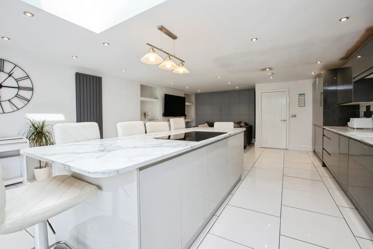 Sutton Road, Kirkby-in-Ashfield, NG17, photo 21
