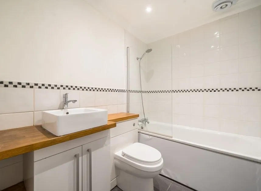 Hopton Road, Streatham, SW16, photo 8