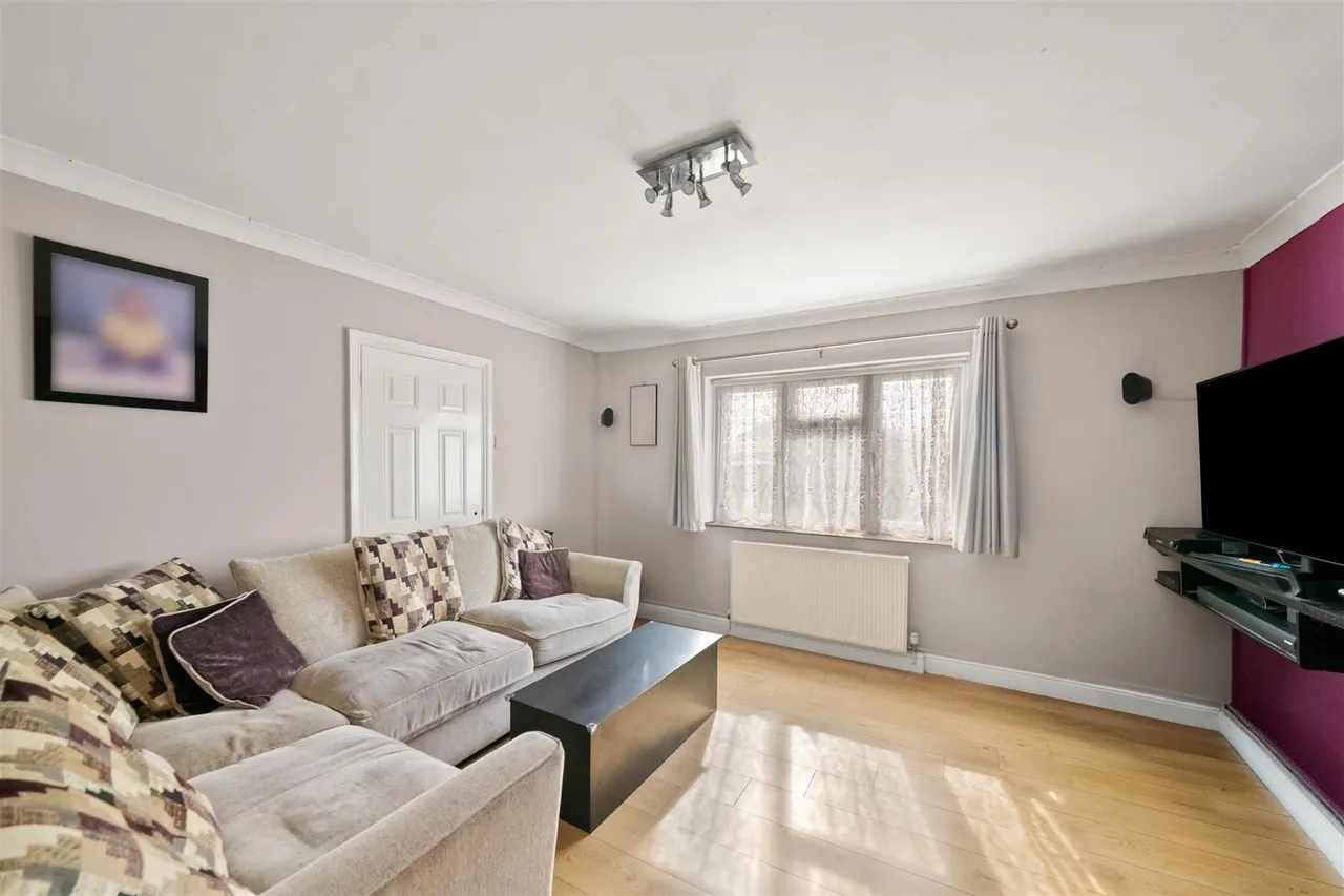 Owen Road, Hayes, photo 4
