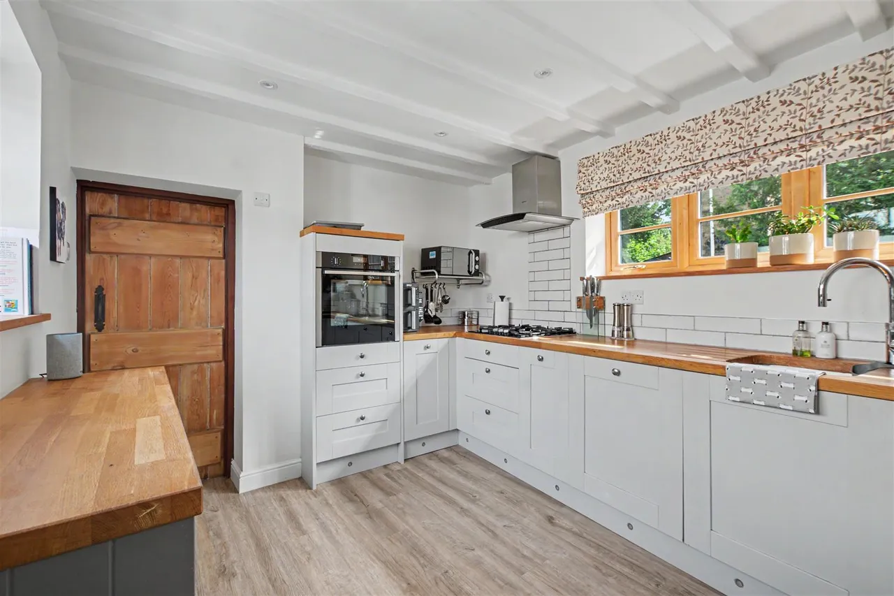 Church Lane, Cossall, NG16, photo 6