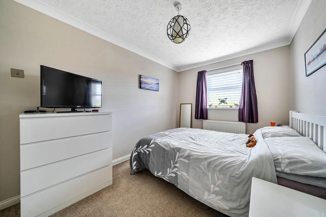 Cranham Avenue, Billingshurst, RH14, photo 14