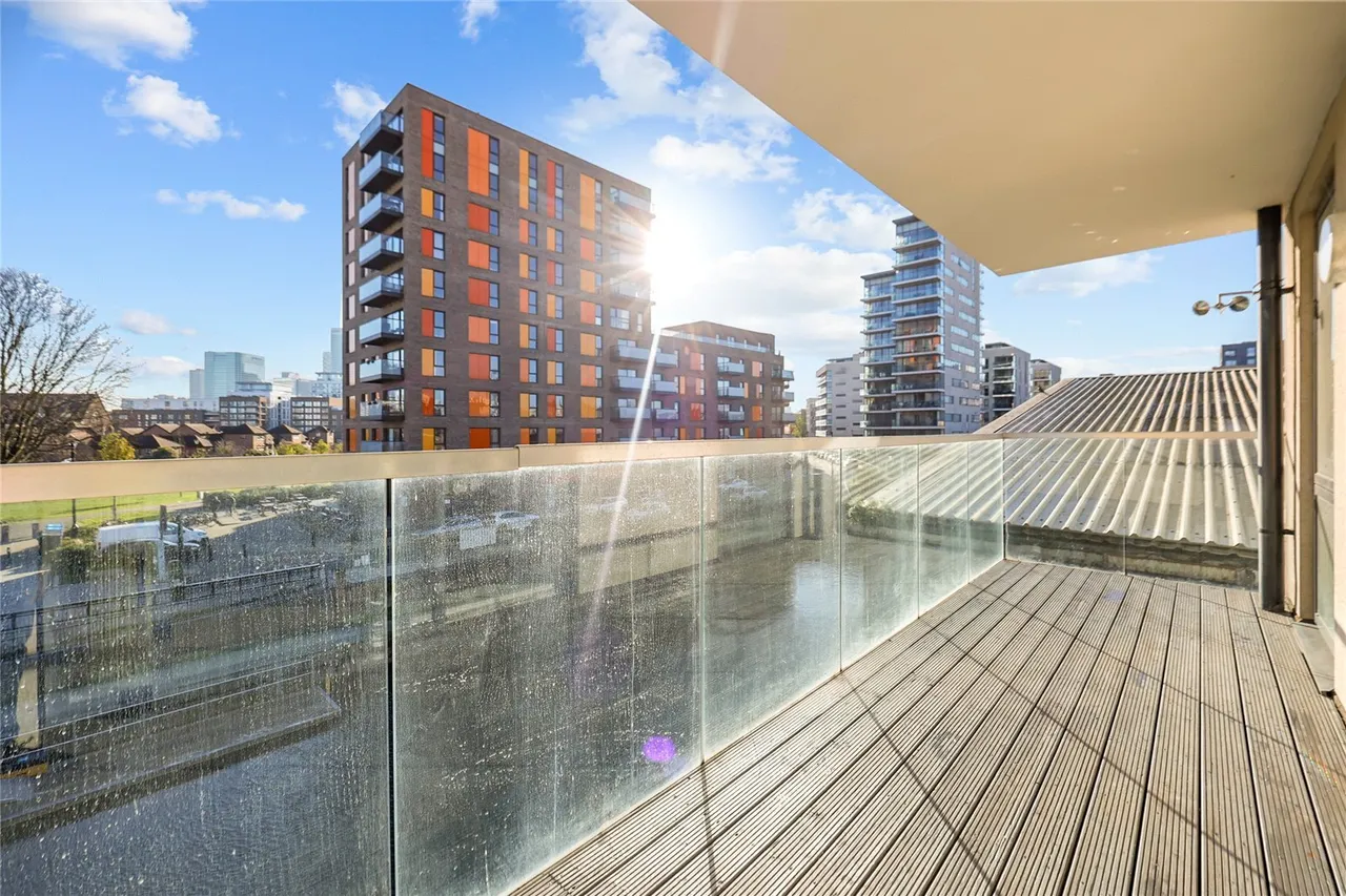 Ursula Gould Way, London, E14, photo 7