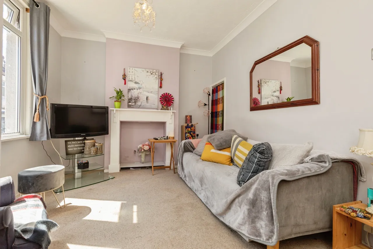 Bradley Crescent, Bristol, BS11, photo 4