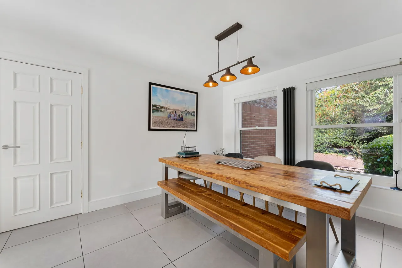 Court Lakeside Road, Lymm, photo 6