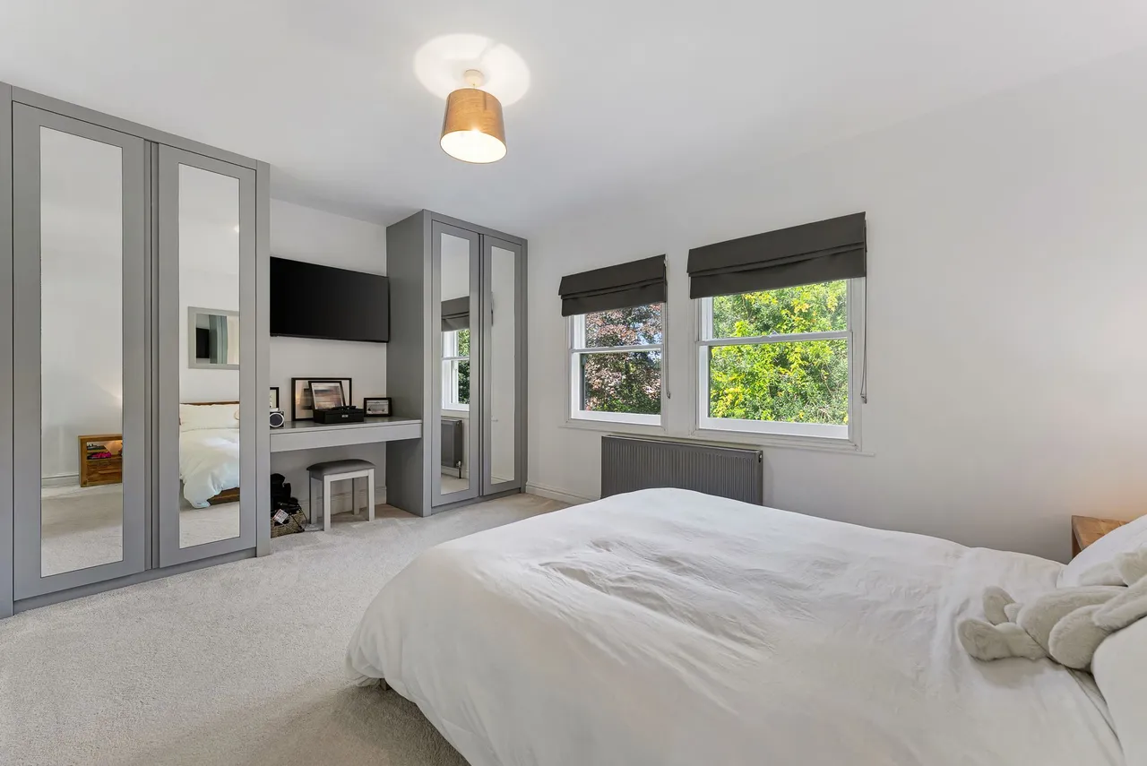 Court Lakeside Road, Lymm, photo 4