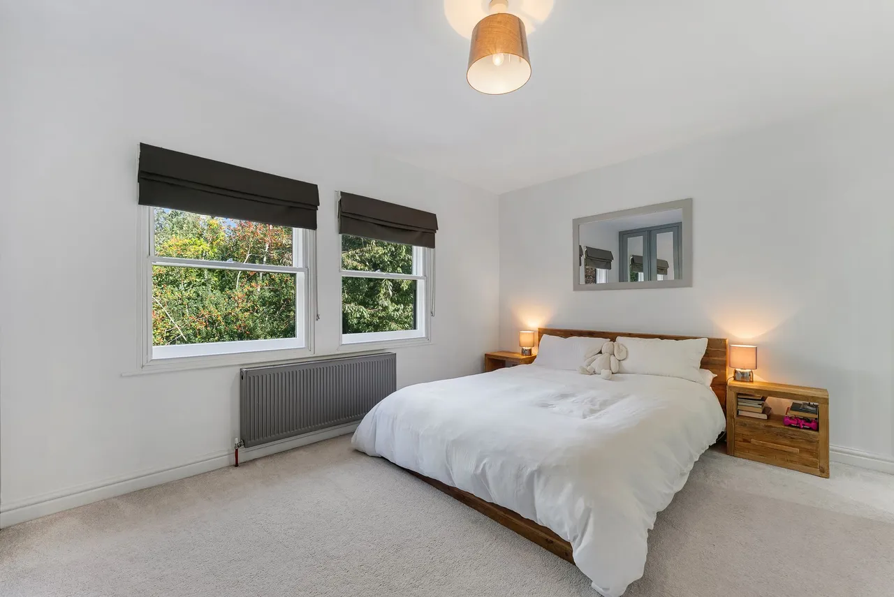 Court Lakeside Road, Lymm, photo 27
