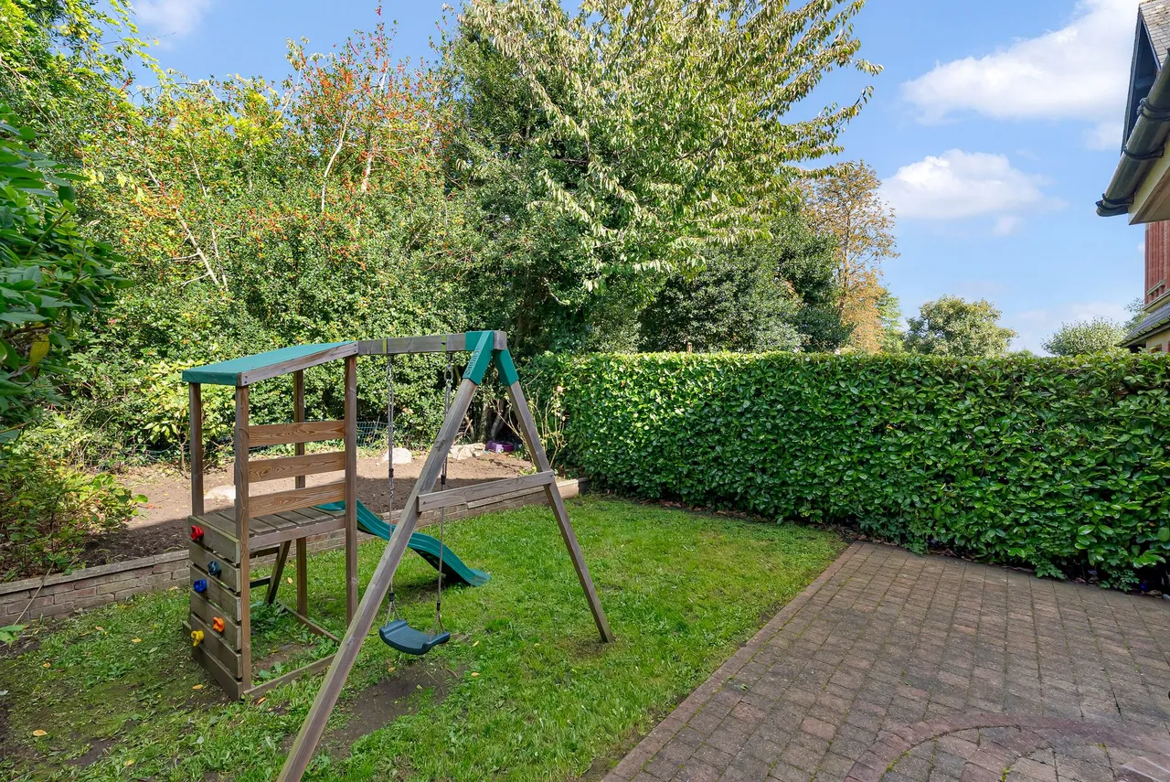 Court Lakeside Road, Lymm, photo 35