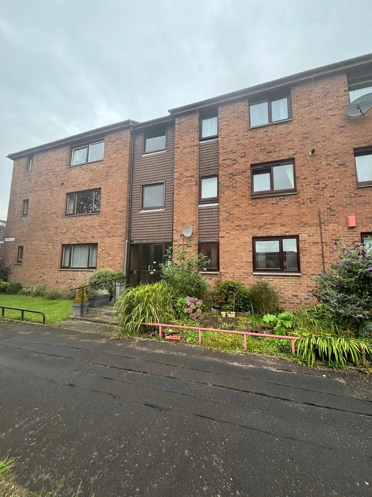 1 bed flat to rent — Inchlee Street, Glasgow, G14