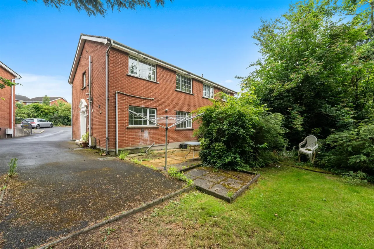 Strathearn Court, Holywood, BT18, photo 13