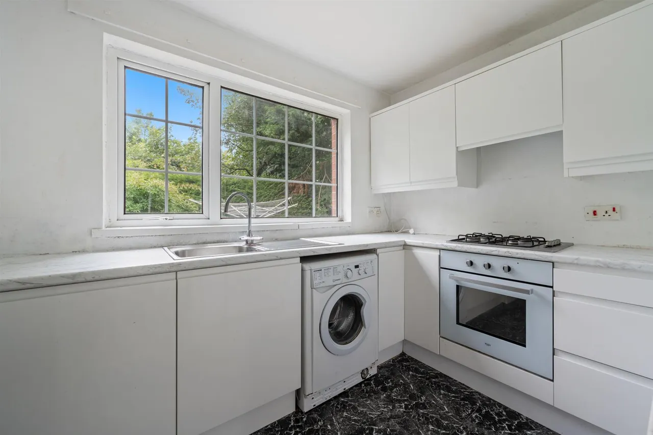 Strathearn Court, Holywood, BT18, photo 6