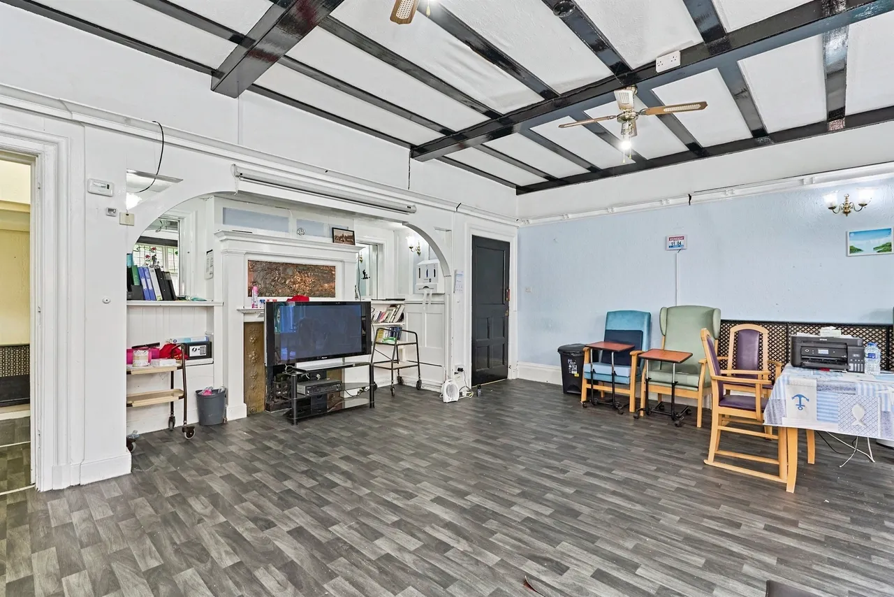 Banks Street, Willenhall, WV13, photo 6