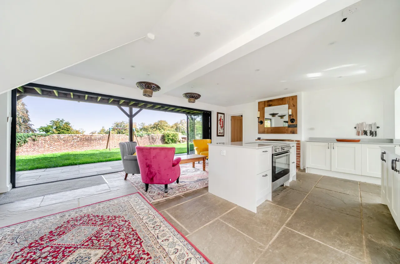 Ditcham, Petersfield, GU31, photo 2