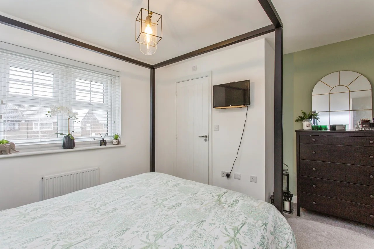 Bakersfield, Aspull, WN2, photo 9