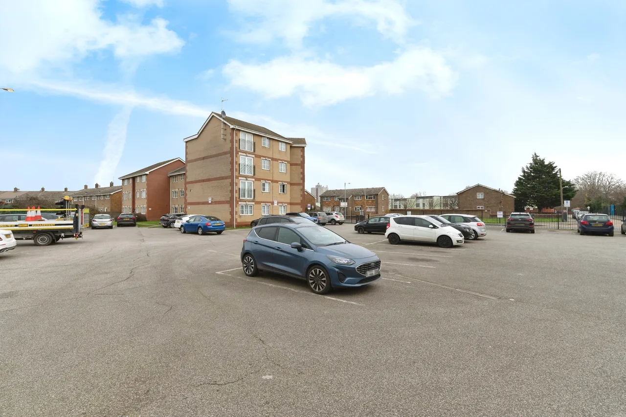 Dunlop Road, Tilbury, RM18, photo 14