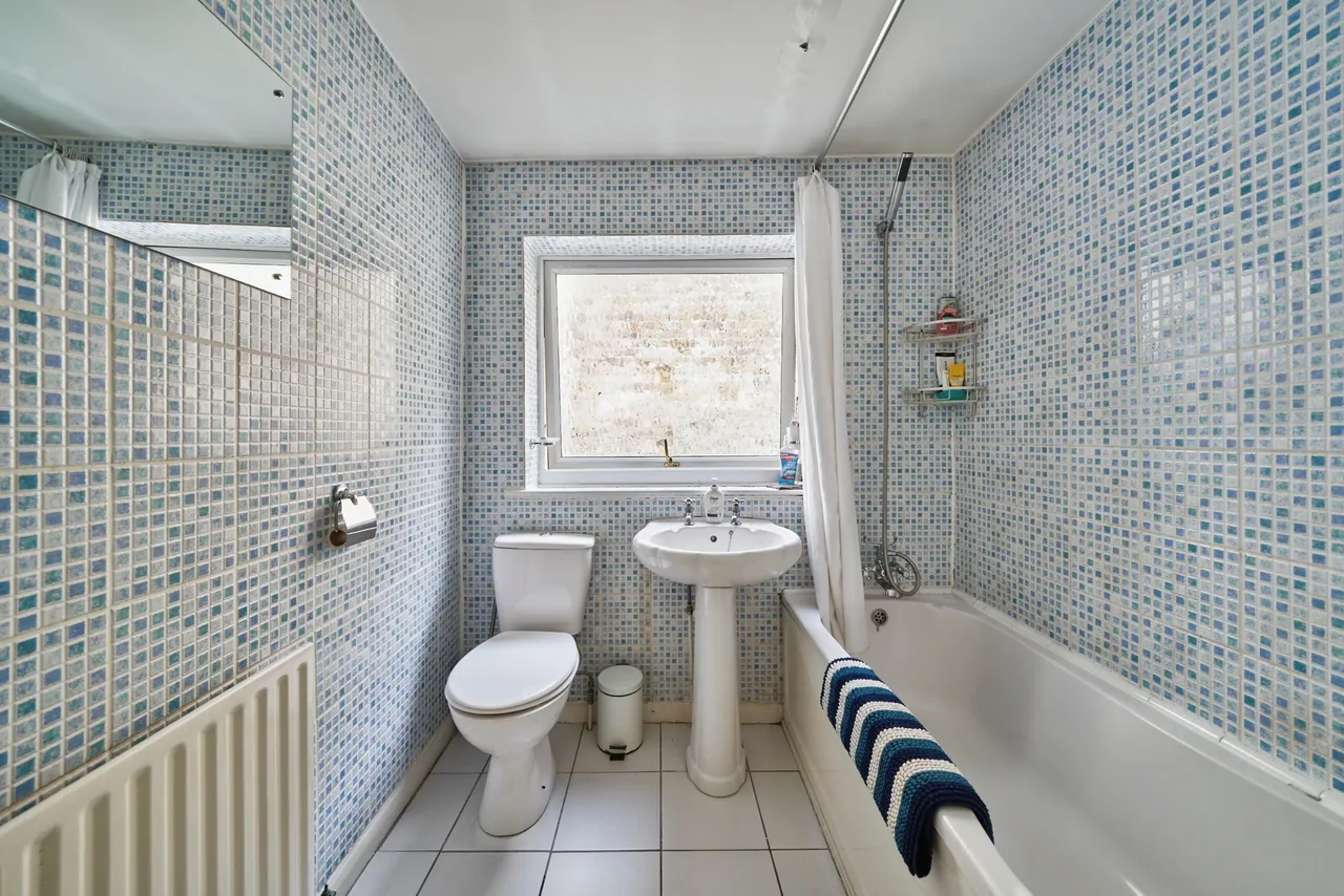 Howards Road, London, E13, photo 13