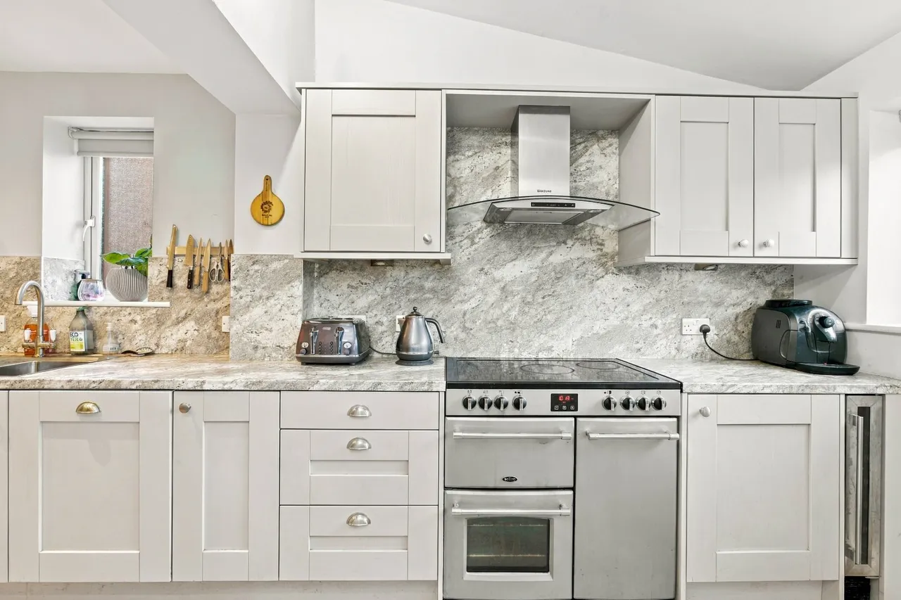 Marsden Road, Romiley, SK6, photo 5